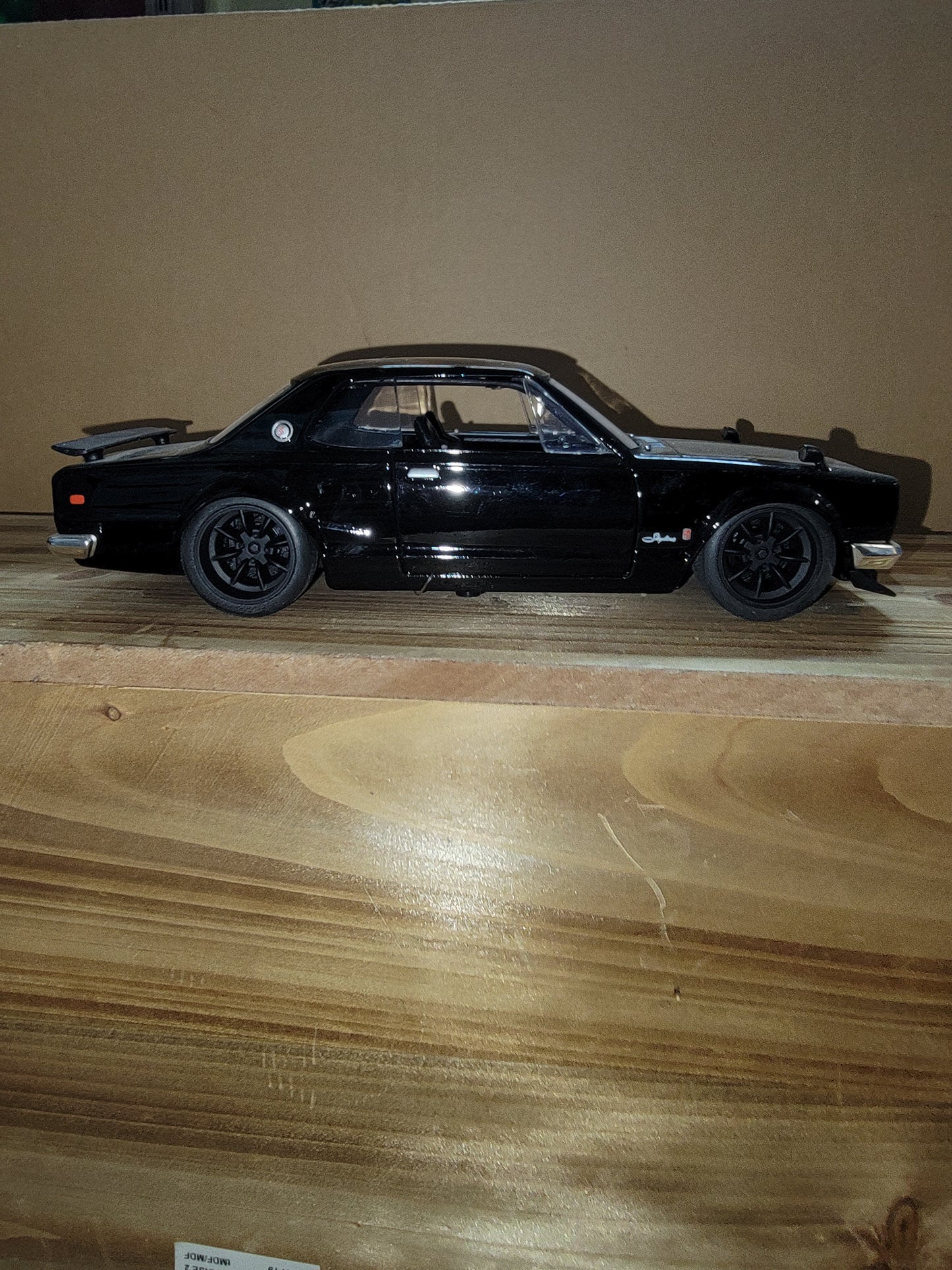 Jada Toys Fast & Furious 1:32 Brian's 1971 Nissan Skyline 2000 GT-R Die-cast Car, Toys for Kids and Adults