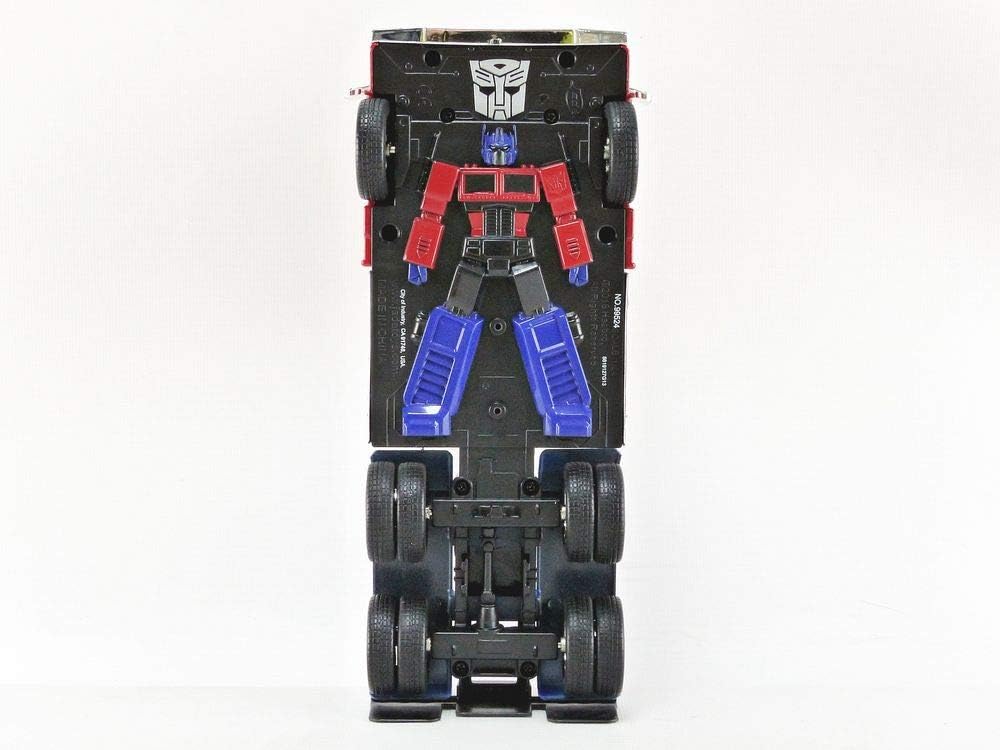 ransformers G1 Optimus Prime Truck with Robot