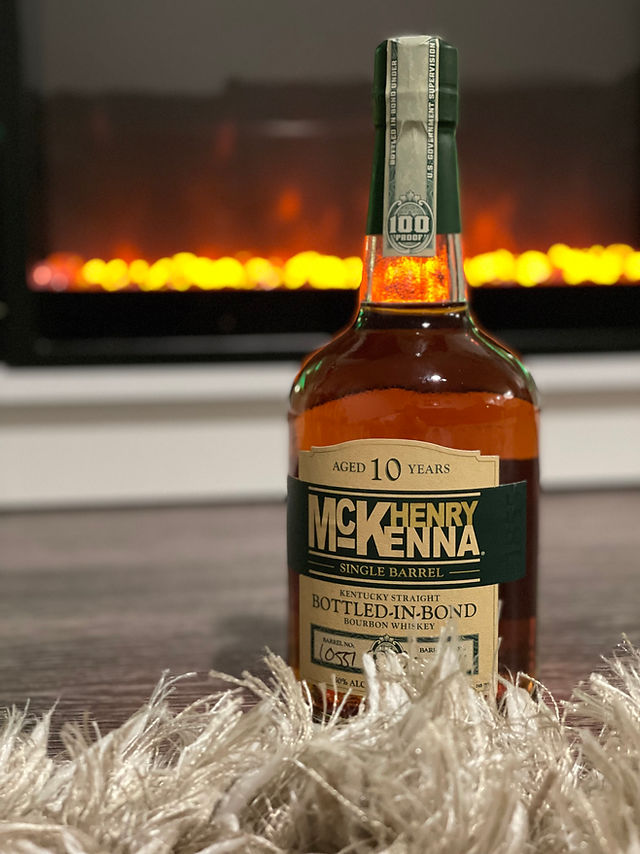 Henry McKenna 10 Year Old Single Barrel Bourbon